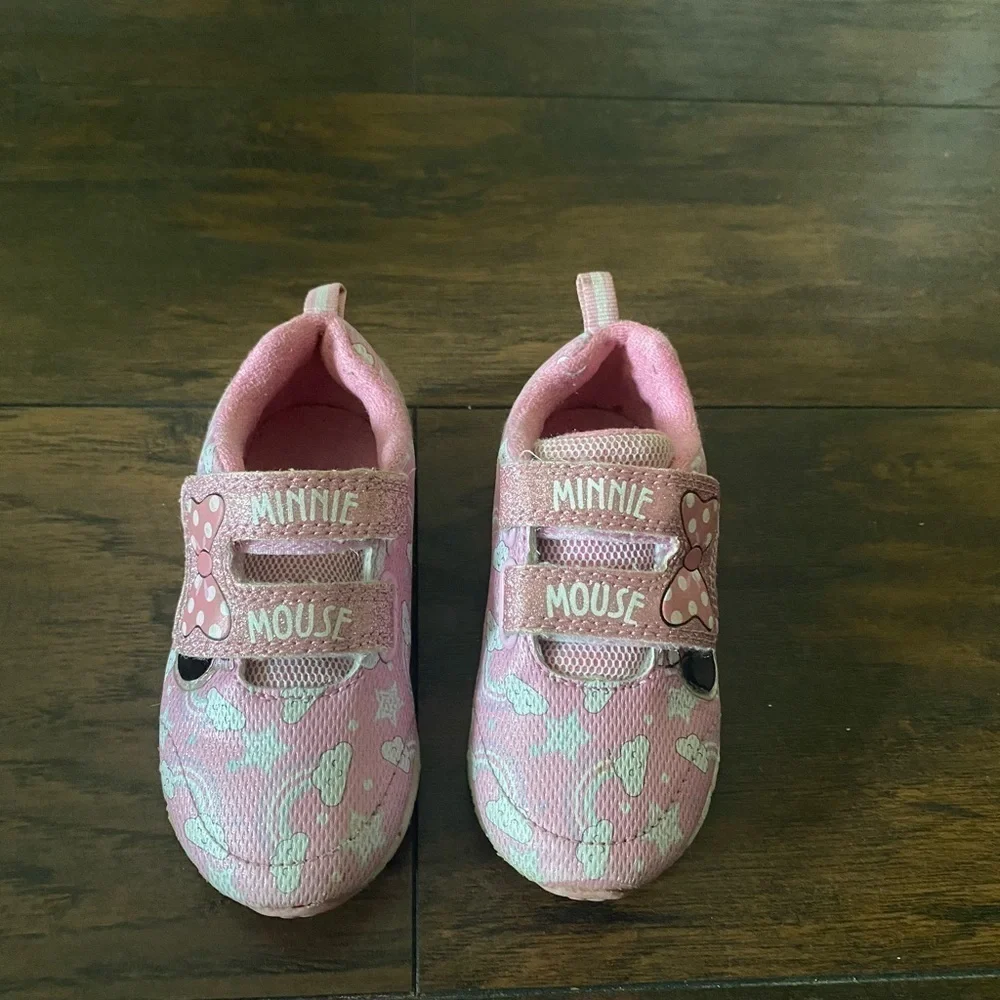 Disney Sneakers, Girls Pink and White, Size 7